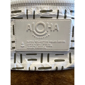Aloha Fanny Pack Hip Bag Splash-Proof. Like new. Great bag for summer outings!